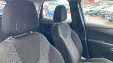 Vauxhall Crossland 1.2 Design 5dr Petrol Hatchback